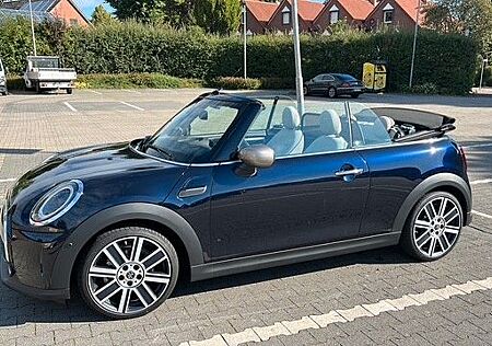 Mini Cooper Cabrio Essential Trim Steptronic Esse...