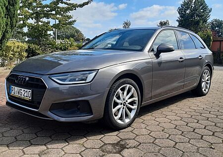 Audi A4 TDI S tronic S line Avant