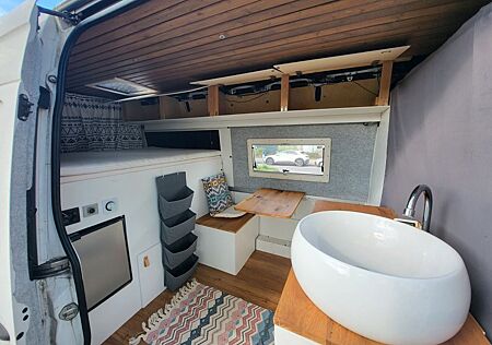 VW Crafter Volkswagen L2H2 Camper Selbstausbau autark