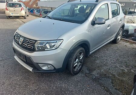 Dacia Sandero TCe 100 Stepway Prestige+Winterräder