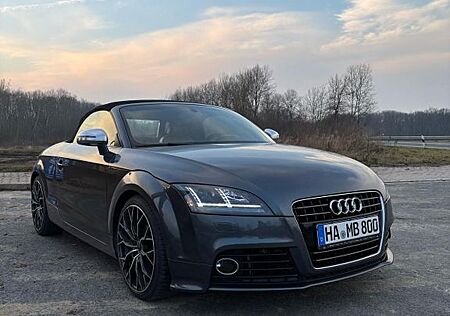 Audi TT Roadster 3.2 S tronic quattro - Neuteile!