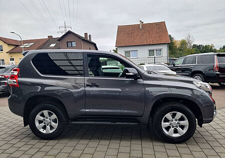 Toyota Land Cruiser 3.0 Keyless SHZ Schalter AHK 3Türig