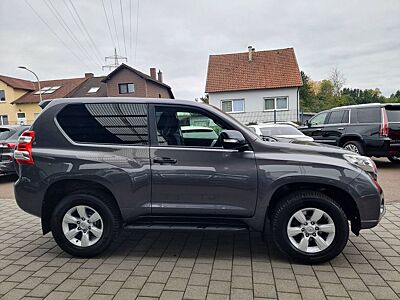 Toyota Land Cruiser 3.0 Keyless SHZ Schalter AHK 3Türig