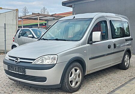 Opel Combo Tour