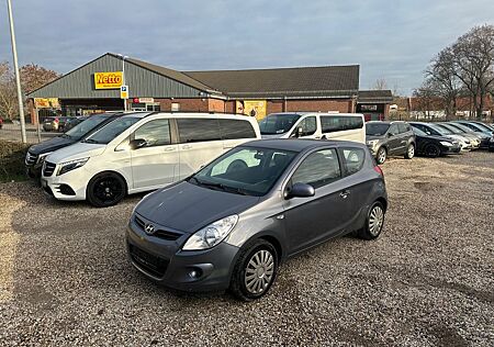 Hyundai i20 1,2 Comfort/Klima/Navi/USB/AUX/TÜV-02-2027