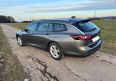 Opel Insignia 2.0 Diesel 125kW / AHK / Carplay / Lux
