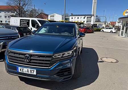 VW Touareg Volkswagen 3.0 V6 TDI 170kW 4MOT Tiptr. Eleganc...
