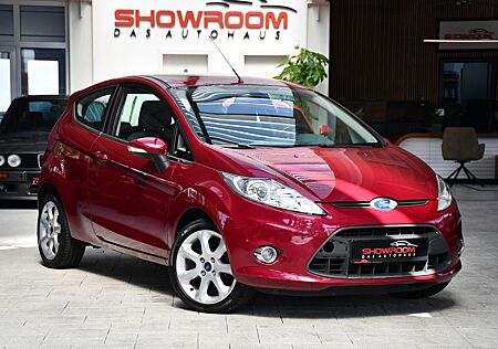 Ford Fiesta Titanium / 1 Hand / Isofix / Klimaaut /