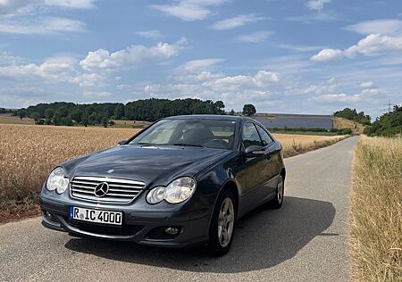 Mercedes-Benz C 200 C200 Coupe - Automatik - Navi - SHZ - AHK -GRA