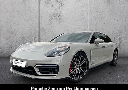 Porsche Panamera GTS Sport Turismo Nachtsicht Head-Up
