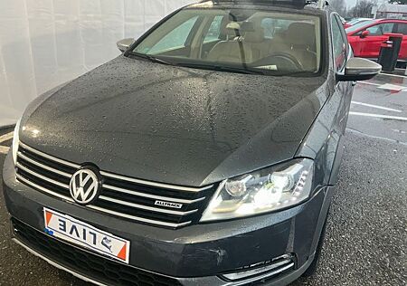 VW Passat Alltrack Volkswagen 4Motion DSG ACC NAV 18Zoll Leder