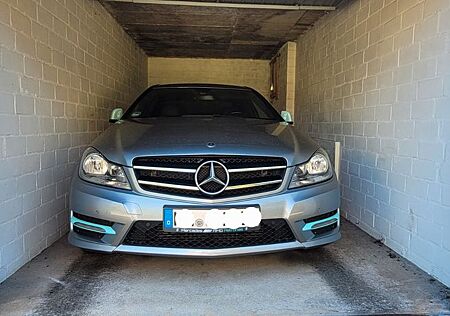 Mercedes-Benz C 180 Coupé -