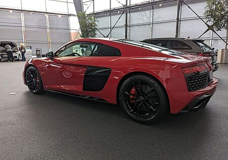 Audi R8 V10 performance RWD Keramic, Schalensitze