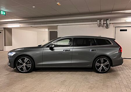 Volvo V60 T5 Geartronic Inscription *Vollausstattung*