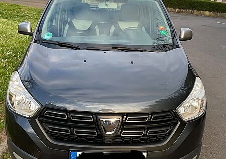 Dacia Lodgy TCe 130 GPF Stepway Plus 7-Si,Navi,Kamera