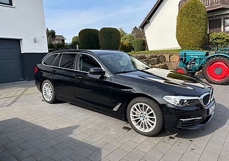 BMW 520d xDrive Touring (inkl. 8 Reifen auf Alu)