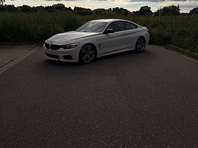 BMW 435i Coupé RWD