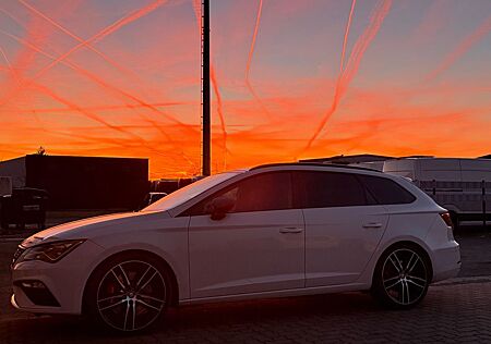 Seat Leon 2.0 TSI Start&Stop ST CUPRA 300 DSG CUP...