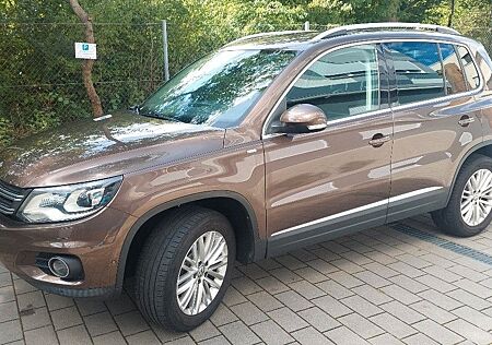 VW Tiguan Volkswagen 2.0 TDI 4MOT BlueMot Tech Track & Sty...