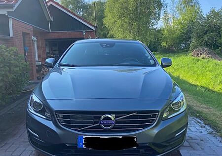 Volvo V60 D4 Geartronic Linje Svart