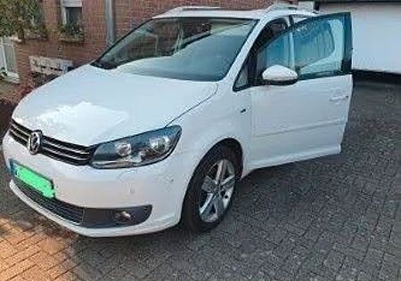 VW Touran Volkswagen 1,6 TDI DPF Life, Navi Sitzheiz.,/ Sitze