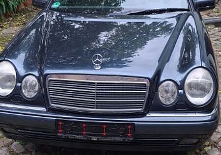 Mercedes-Benz E 230 ELEGANCE Elegance