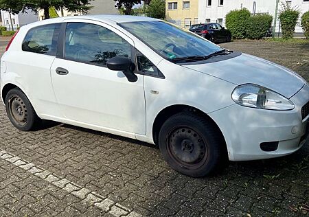 Fiat Punto Grande 1.2 (199)