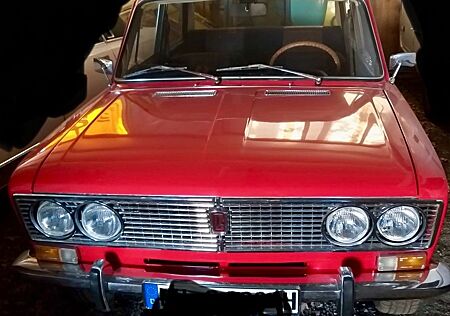 Lada Andere