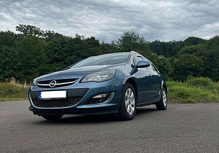 Opel Astra Sports Tourer 2.0 CDTI ecoFL Edition S...