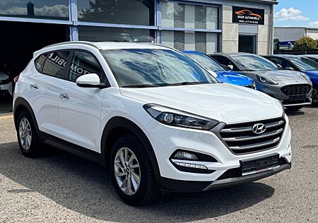 Hyundai Tucson blue Intro Edition 2WD