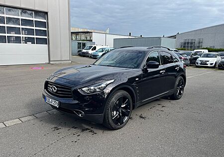 Infiniti QX70 3.0 d Premium Top zustand .