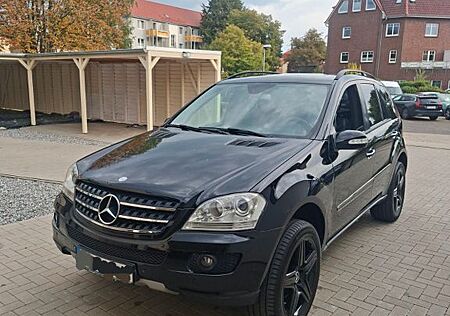 Mercedes-Benz ML 350 4MATIC -