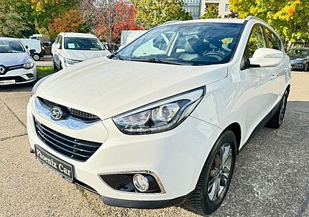Hyundai ix35 2.0 CRDi FIFA World Cup EDITION Gold 4WD