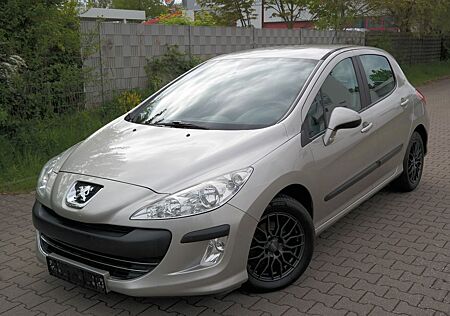Peugeot 308 Tendance / TÜV NEU