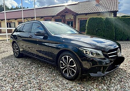 Mercedes-Benz C 300 C-Klasse T-Modell d 4Matic Burmester