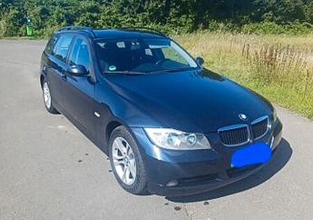 BMW 320i touring -