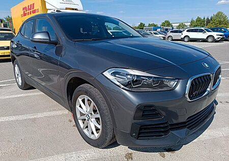 BMW X2 Baureihe sDrive 18 d Advantage