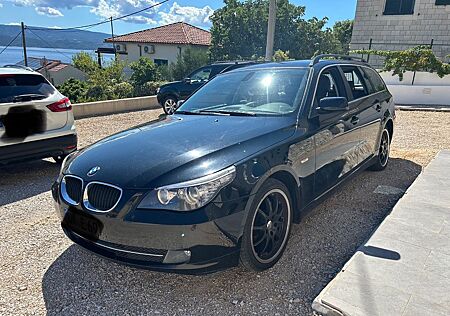 BMW 520d A touring - SHZ, PDC, WKR, AHK, AUTOMATIK
