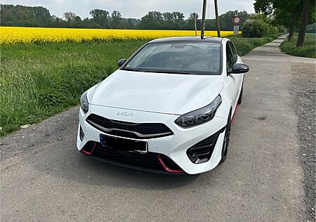 Kia Pro_ceed pro_cee'd / ProCeed 1.6 T-GDI DCT GT