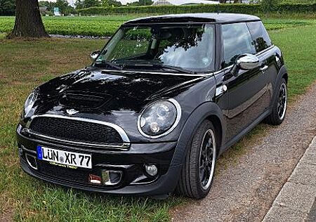 Mini Cooper S schwarz Leder