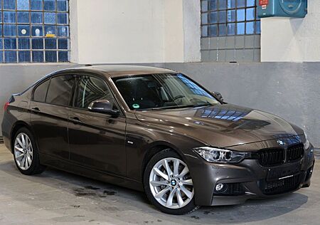 BMW 335 i Scheckheft M-Paket Makelloser Zustand