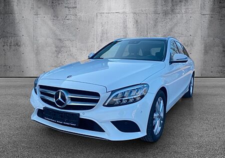Mercedes-Benz C 300 T d Aut. COMAND PANORAMA NAVI LED 2 HAND