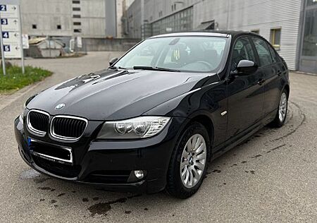 BMW 318i -