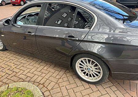 BMW 325d -