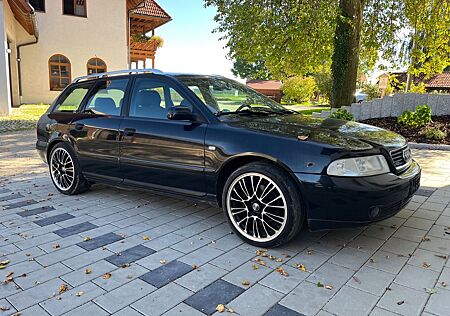Audi A4 1.8 T Avant -