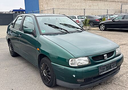 Seat Cordoba 1.6*AUTOM.*KLIMA*2.HAND*97.000KM*TÜV NEU