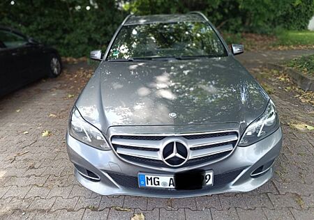 Mercedes-Benz E 200 BlueTEC T AVANTGARDE AVANTGARDE /Kamera/