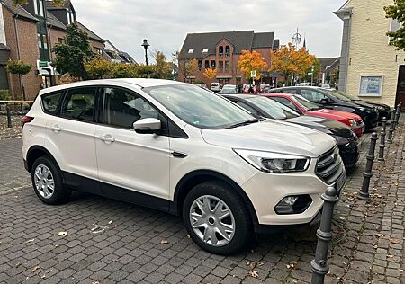 Ford Kuga 1,5 EcoBoost Serie Trend