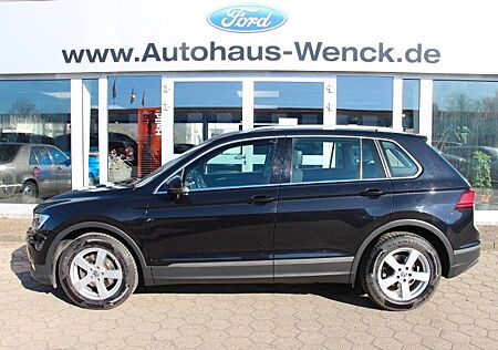 VW Tiguan Volkswagen 2,0 TDI Highline*2.HAND*KLIMA*AHK*ACC*