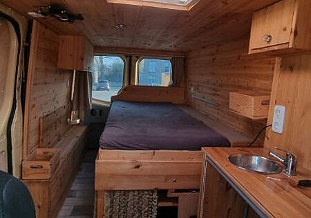 Mercedes-Benz Sprinter Camper Ausbau